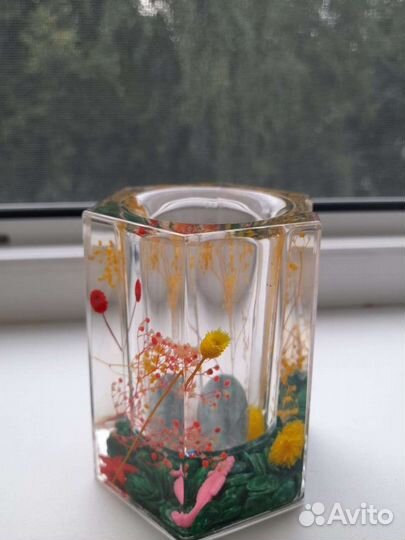 Комнатный термометр с настольным стаканчиком