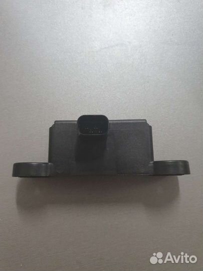 Датчик ускорения Мерседес A0055421918