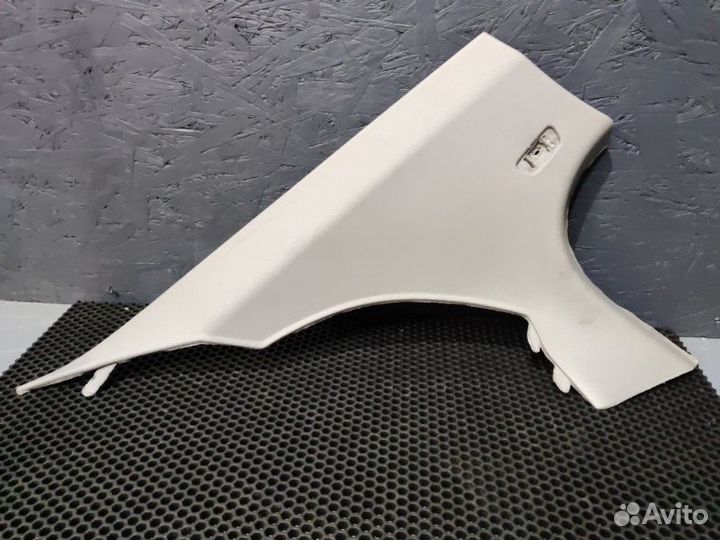 Обшивка стойки задняя левая Bmw 550Ix F10 N63 2010