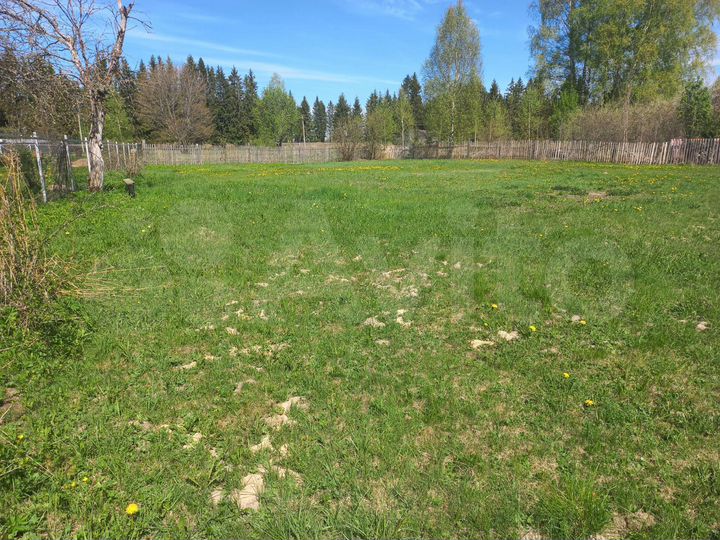 Дом 27 м² на участке 15 сот.