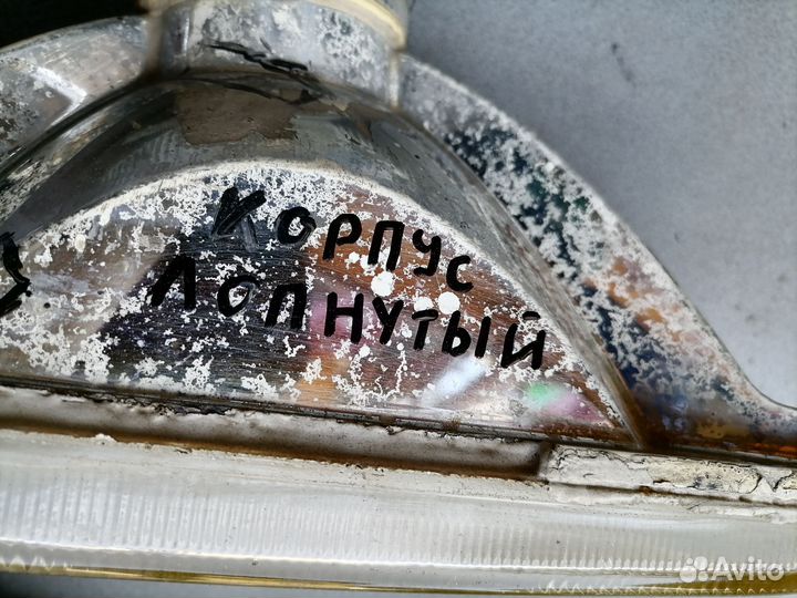 Стекло правой фары для VW Golf II/Jetta II рест