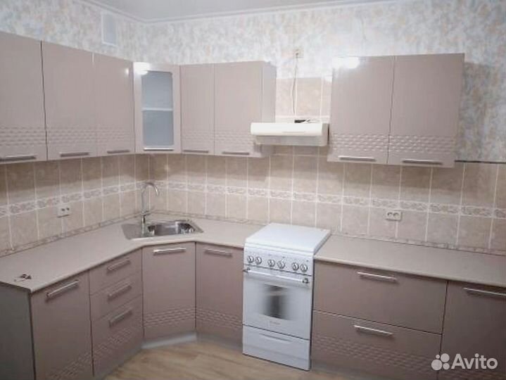 Кухонный гарнитур угловой