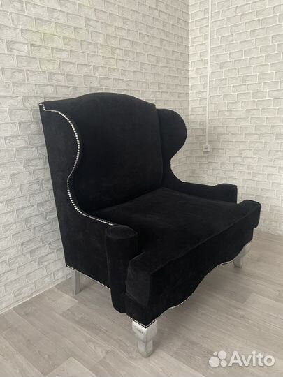 Диван интерьерный