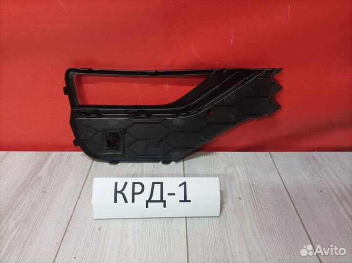 Окантовка птф левая Volkswagen Amarok 2 на 2010