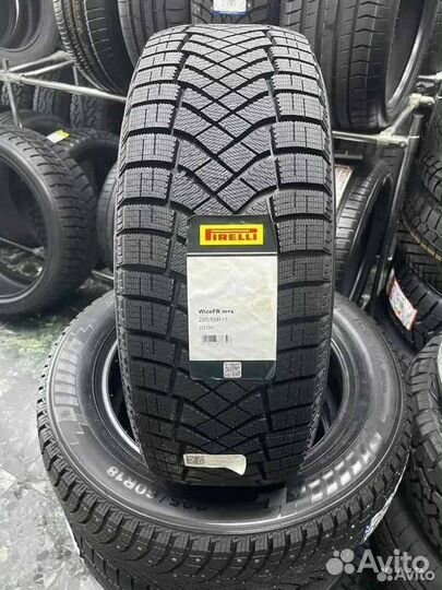 Pirelli Ice Zero FR 225/55 R17