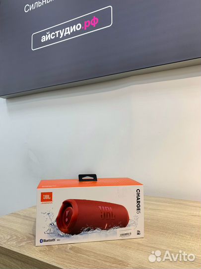Акустическая система JBL Charge 5 Red