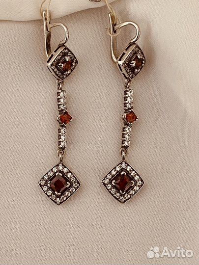Серебряные серьги и кольцо