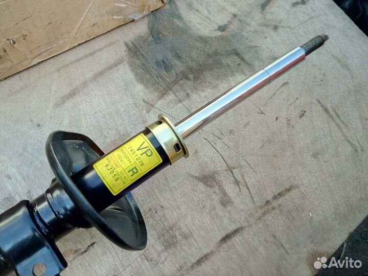 Aveo T250 T200 - Амортизатор передний правый новый