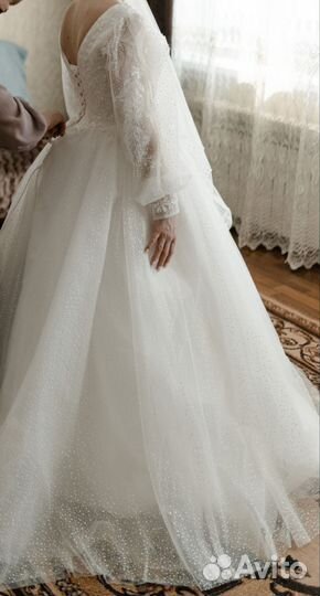 Свадебное платье