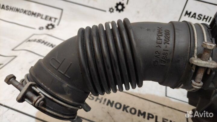 Патрубок воздушного фильтра Lexus Ls (V35afts)