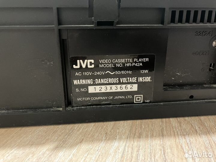 Видеомагнитофон jvc