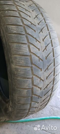 Goodyear UltraGrip Performance 235/55 R19 105