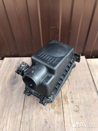 Корпус воздушного фильтра Geely Emgrand Ec7 1.5