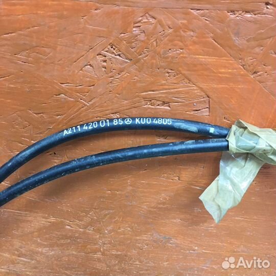 Тросик ручника Mercedes w219