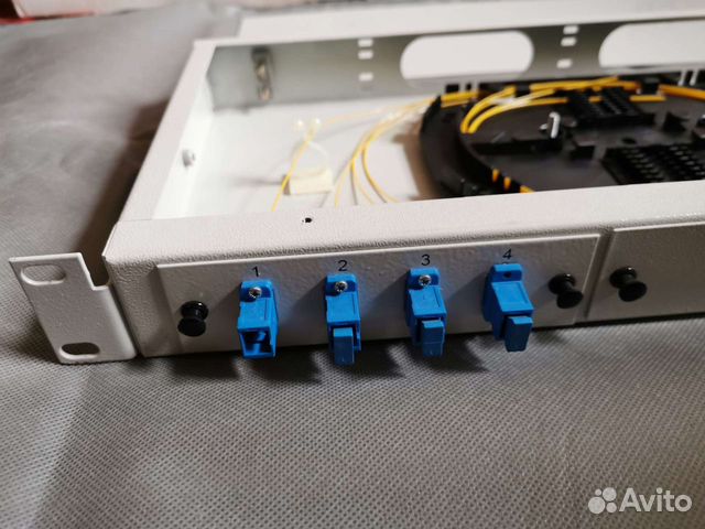 Оптический кросс в стойку 19" купить в Москве | Электроника | Авито