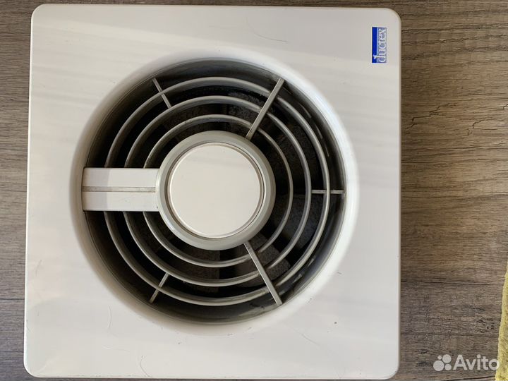 Вентилятор вытяжной
