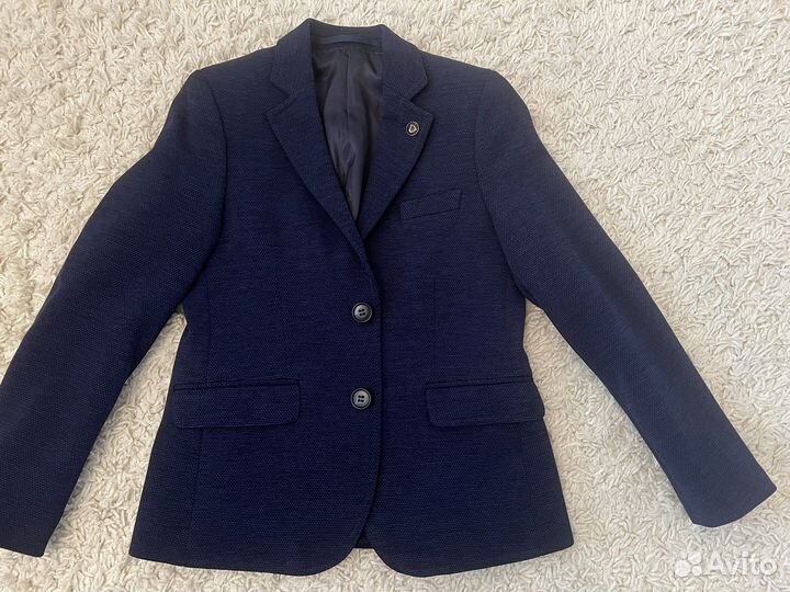 Пиджак р.128 для мальчика+ рубашка