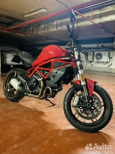 Ducati monster 797