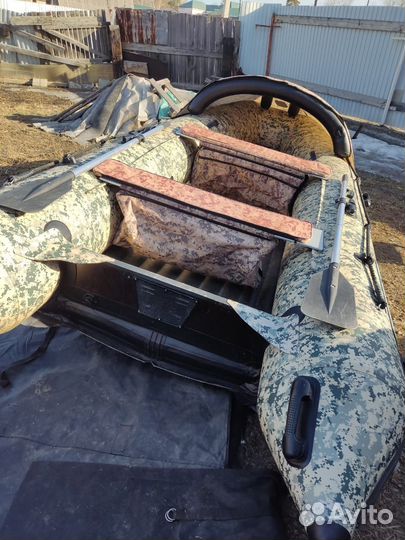 Лодка Гладиатор 380