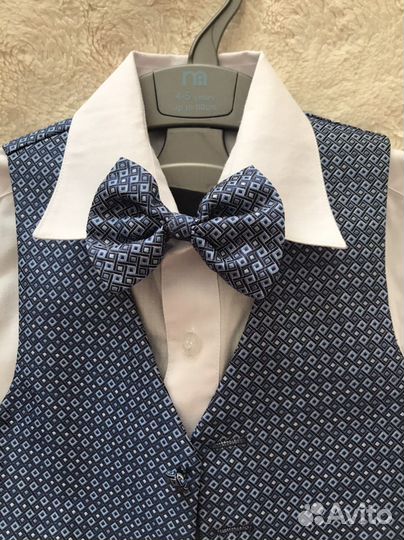 Костюм тройка с бабочкой