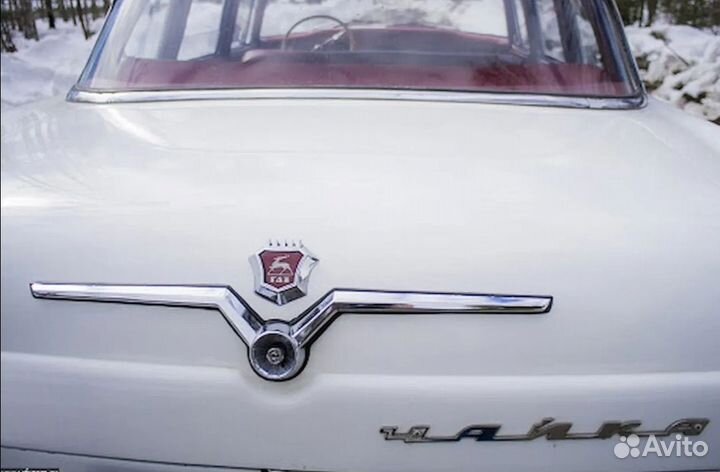 Эмблема багажника газ-13