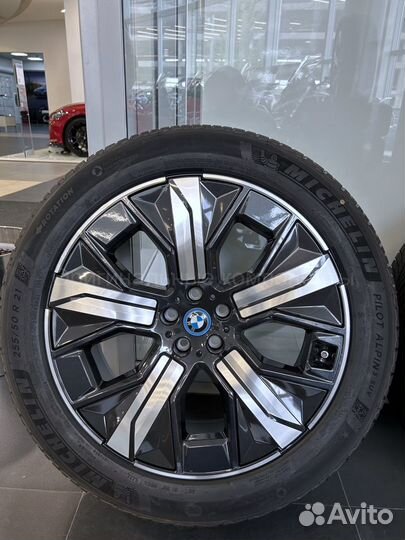 Оригинал. Зимние колеса R21 BMW IX20 Michelin