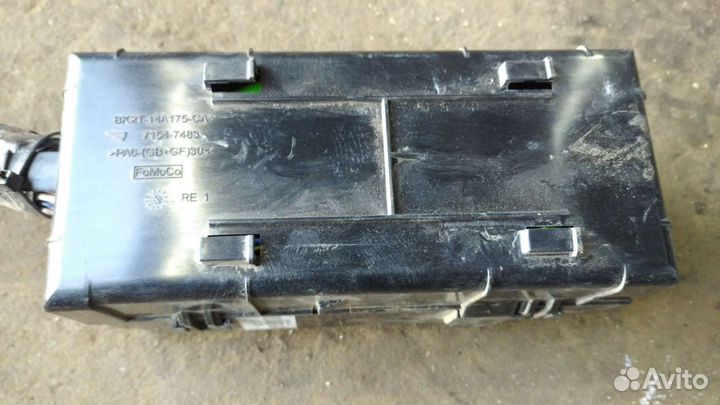 Блок предохранителей Форд Транзит 2014-2021