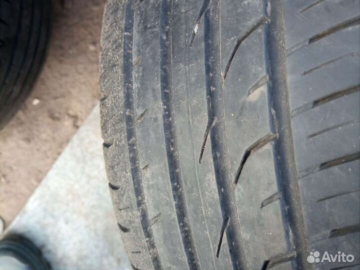 Continental ContiPremiumContact 2 215/60 R16