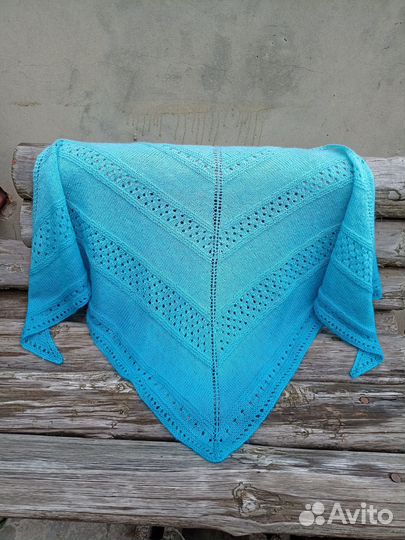 Бактус спицами