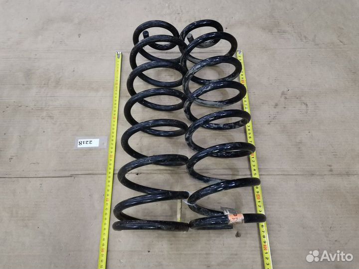 Пружина задняя
