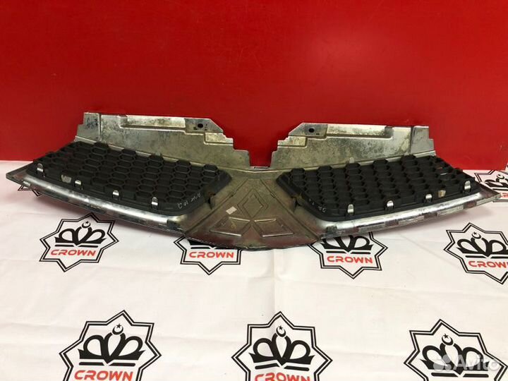 Решетка радиатора Mitsubishi L200 2006-2015