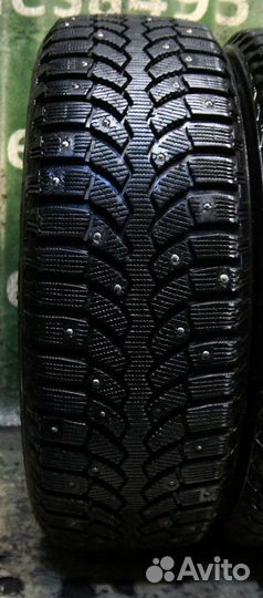 Bridgestone Blizzak Spike-01 185/60 R15 84T