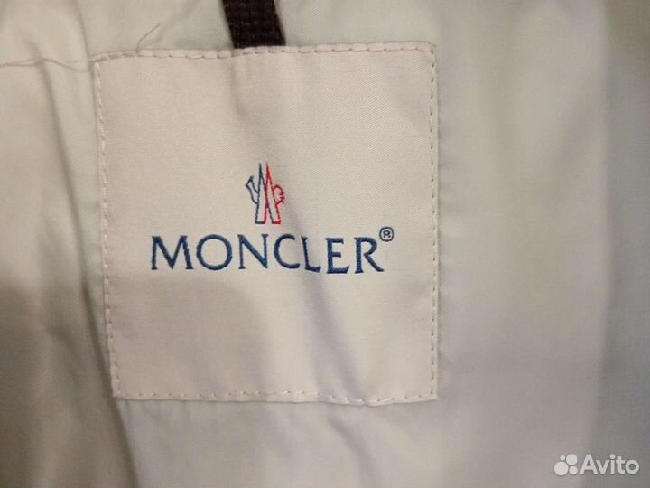 Moncler оригинал