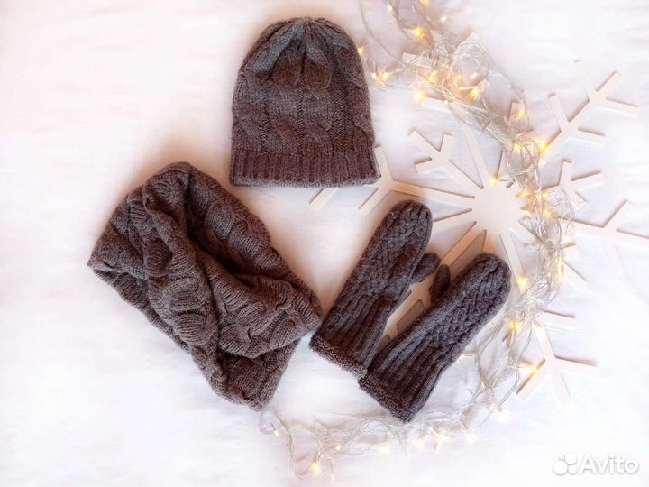 Зимний комплект: шапка, снуд и варежки Accessories