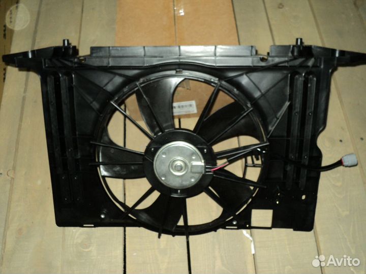 Toyota Corolla 180 2014 вентилятор охлаждения