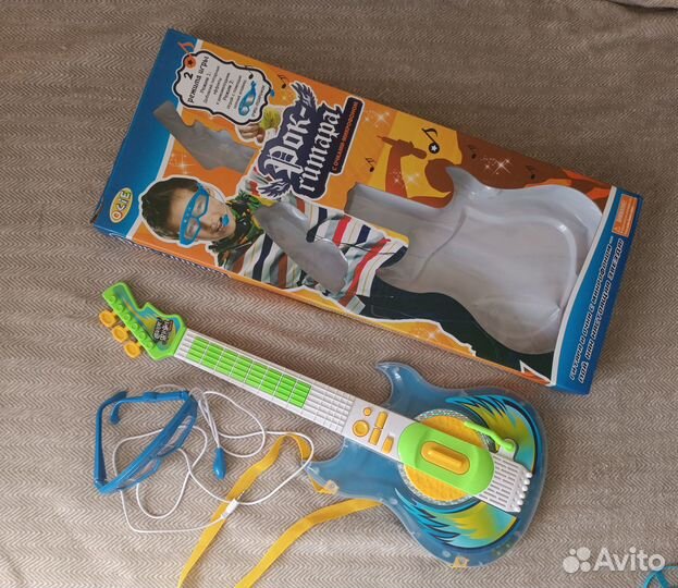 Рок гитара с микрофоном