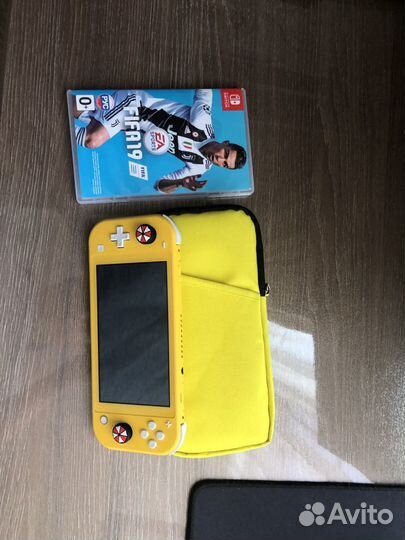 Nintendo switch lite с играми