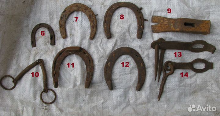 Кованные навесные засовы,ухват,чапильник,топор