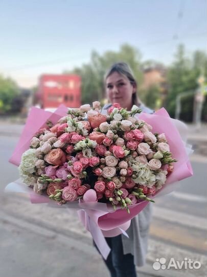 Роза букет роз пионы