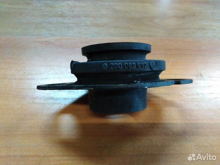 Опора АКПП задняя левая Renault Symbol 2002 - 2008