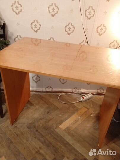 Письменный стол для школьника бу