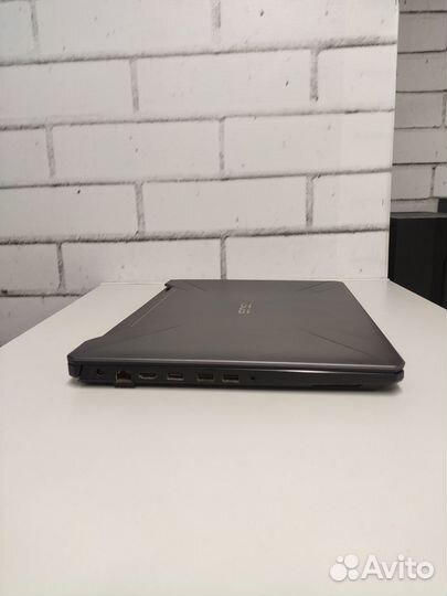 Игровой ноутбук Asus