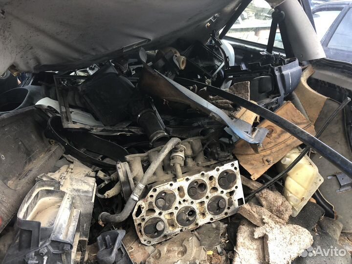 Капот Ford Galaxy