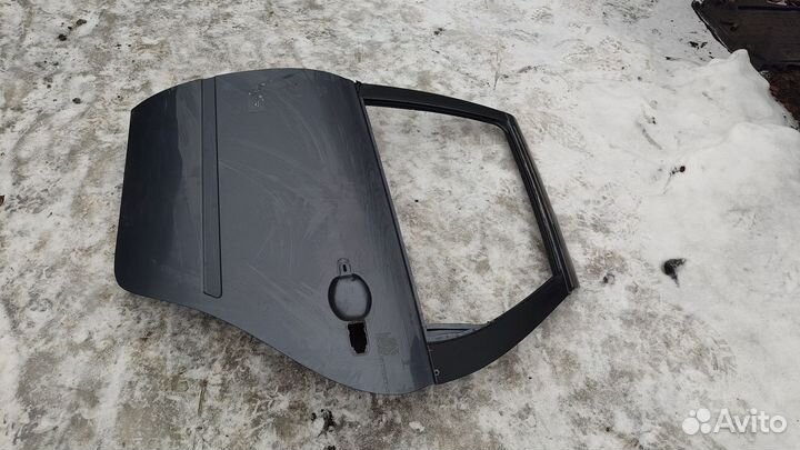 Задняя левая дверь LADA Granta седан