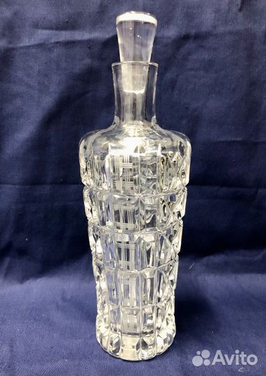 Хрустальный штоф с рюмками