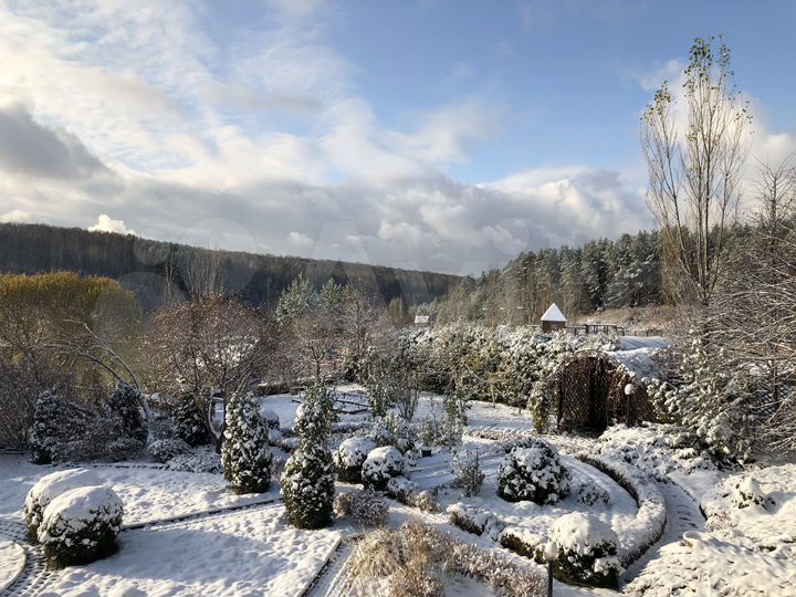 Коттедж 434,2 м² на участке 21,9 сот.