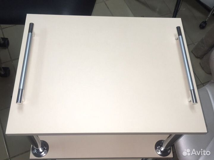 Столик косметолога тележка этажерка