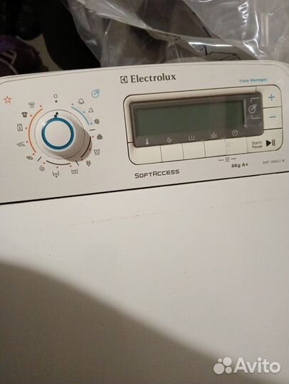 Стиральная машина Electrolux с вертикальной