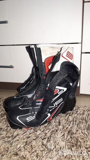 Лыжные ботинки коньковые nnn