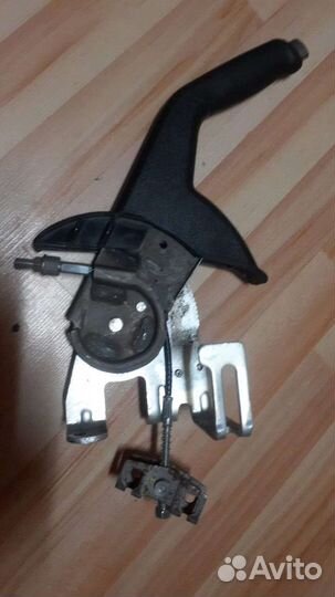 Hyundai solaris Рычаг стояночного тормоза